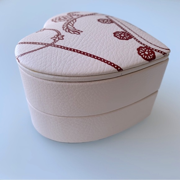 Pandora Leather Heart Shaped Tiered Swivel Bracelet & Charms Jewelry Box - Picture 3 of 12